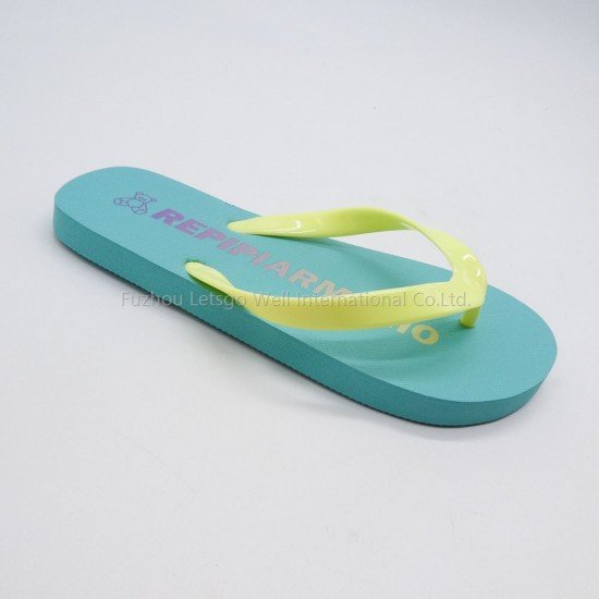 Kids Cute Design PE Flip Flops Slippers Thermal Transfer Print Slippers for Kids PVC Sliders Slippers Manufacturer Custom Logo Flip Flops China